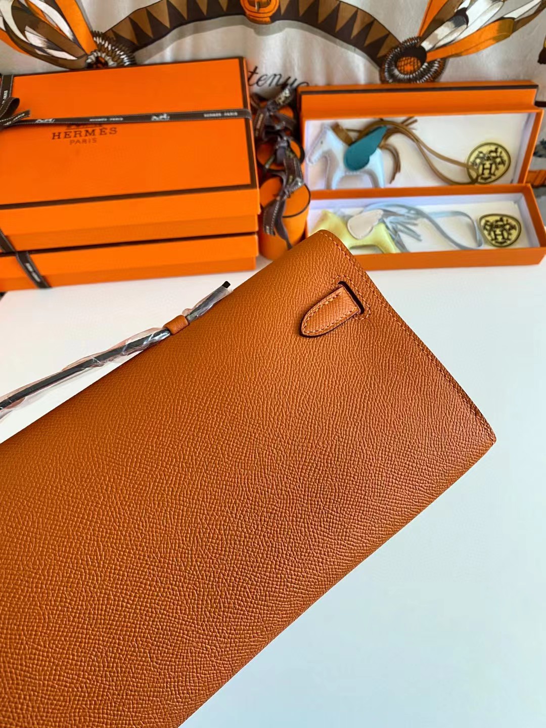 [TOP] HERMES Kelly Cut Elan 31 Clutch - Orange& SHW