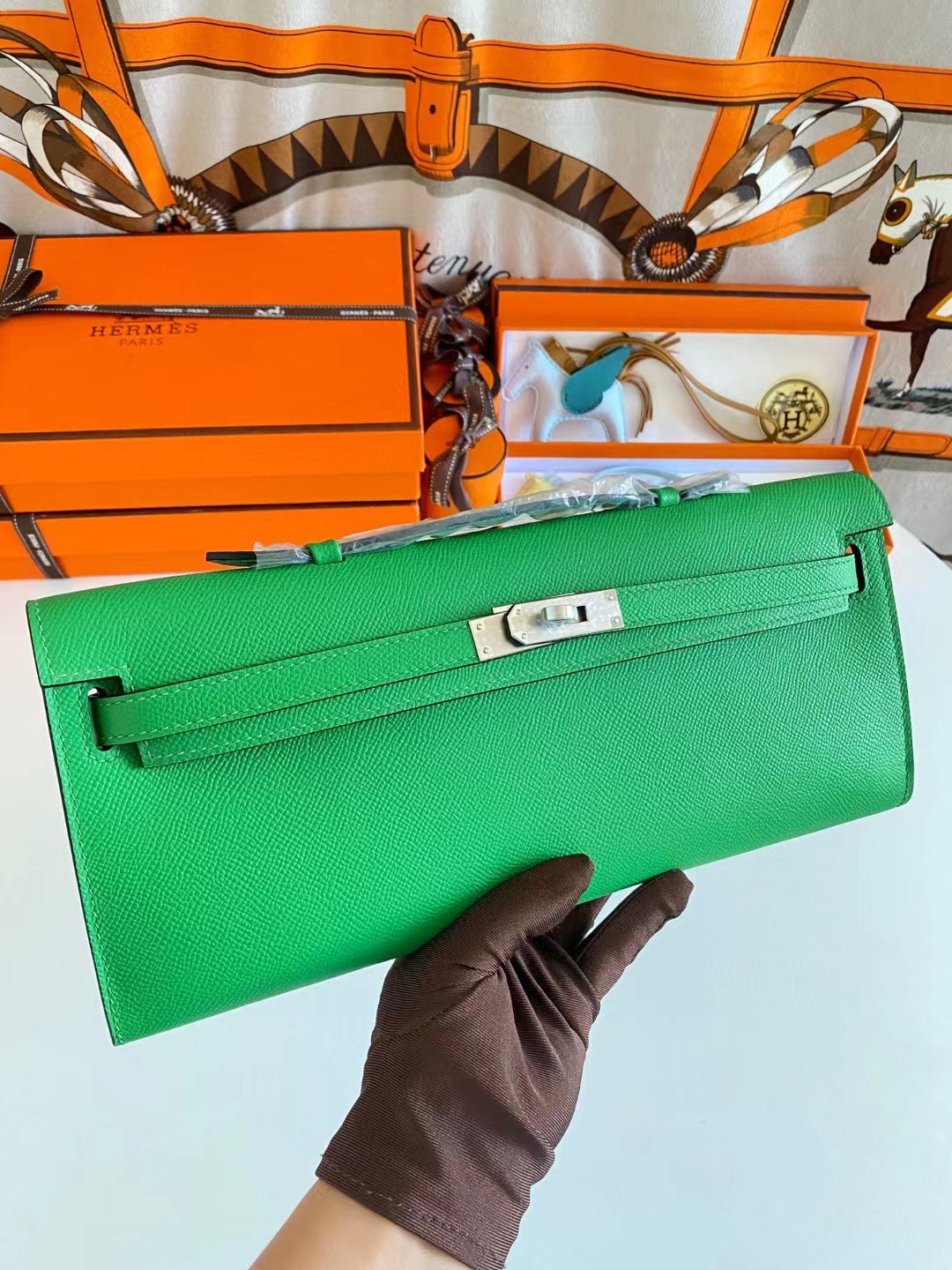 [TOP] HERMES Kelly Cut Elan 31 Clutch - Green & SHW
