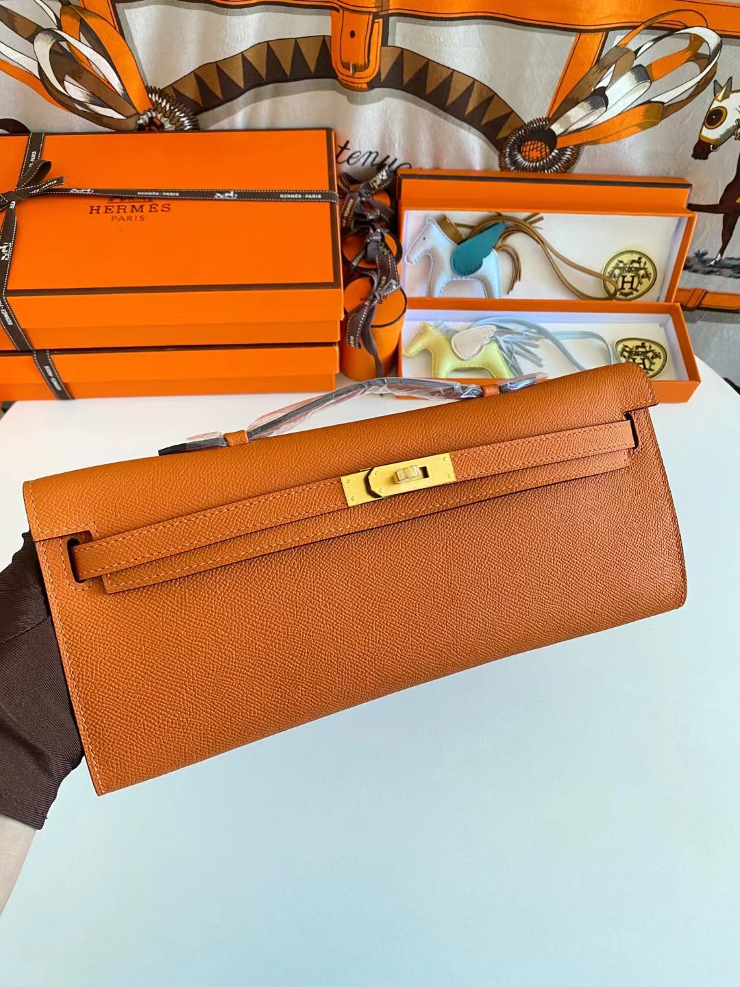[TOP] HERMES Kelly Cut Elan 31 Clutch - Orange