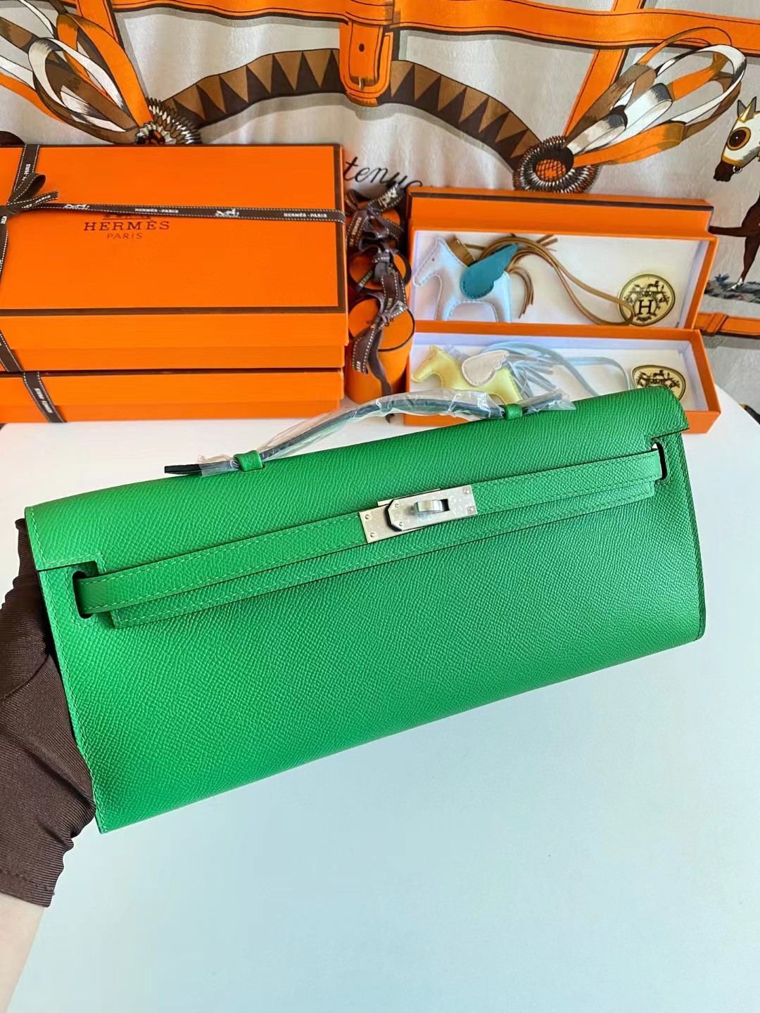 [TOP] HERMES Kelly Cut Elan 31 Clutch - Green & SHW