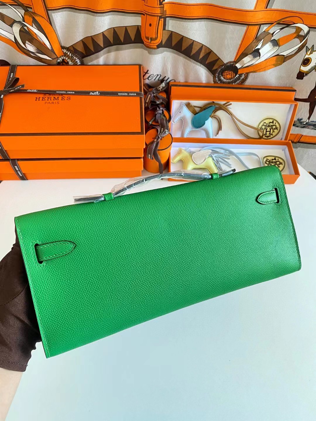 [TOP] HERMES Kelly Cut Elan 31 Clutch - Green & SHW