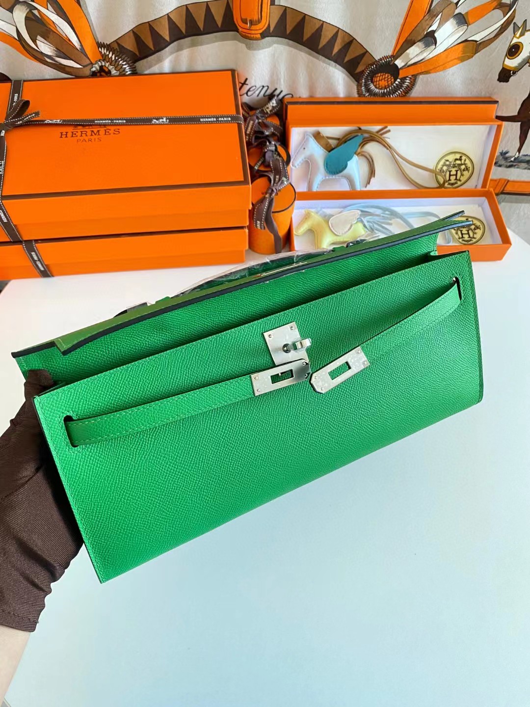[TOP] HERMES Kelly Cut Elan 31 Clutch - Green & SHW