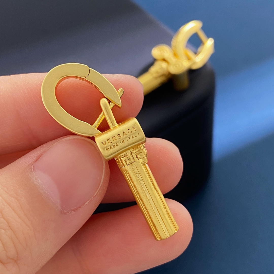 [TOP] VERSACE Medusa Human Face pendant Earrings