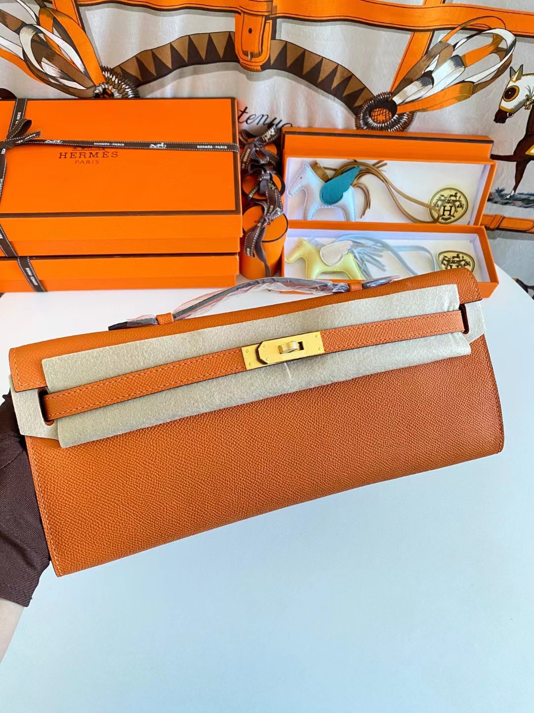 [TOP] HERMES Kelly Cut Elan 31 Clutch - Orange