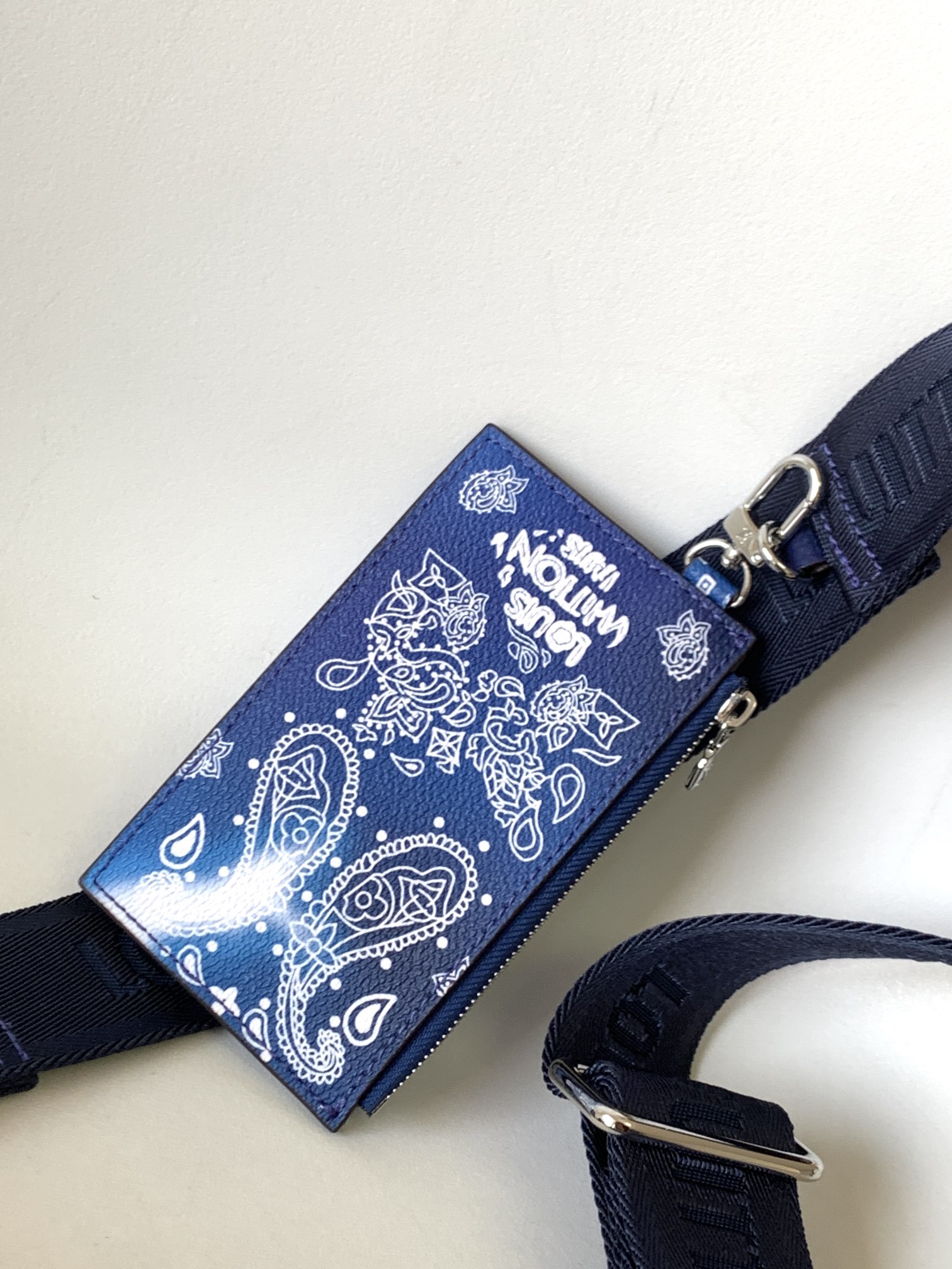 [TOP] Louis Vuitton LV  Gaston Wearable Wallet A Small Handbag - Sky Blue