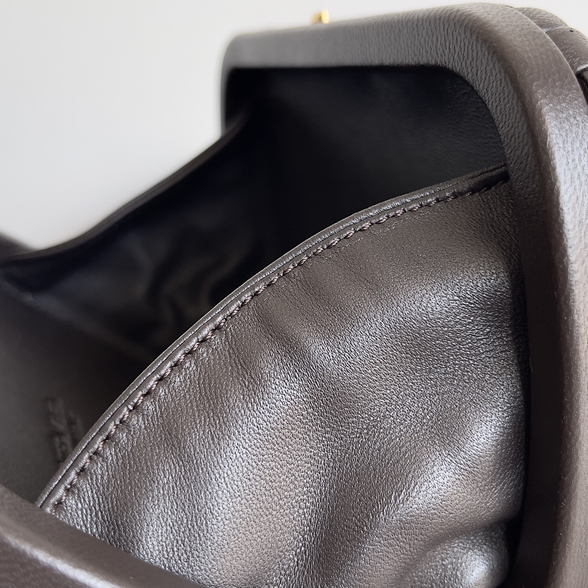 [TOP] Bottega Veneta BV Knot Bag - 2 Colors