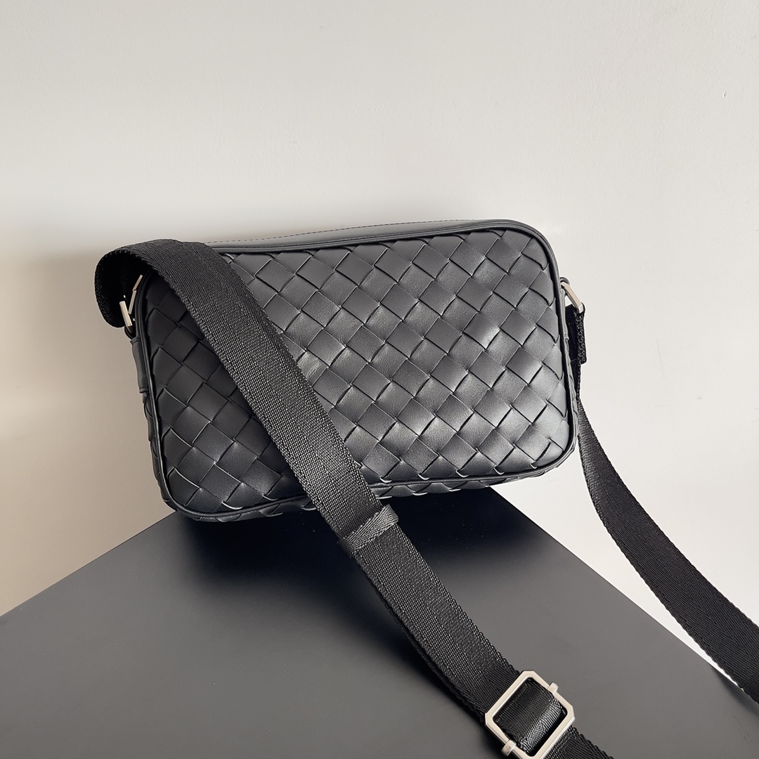[TOP] Bottega Veneta BV lntrecciato Crossbody Bag - Black