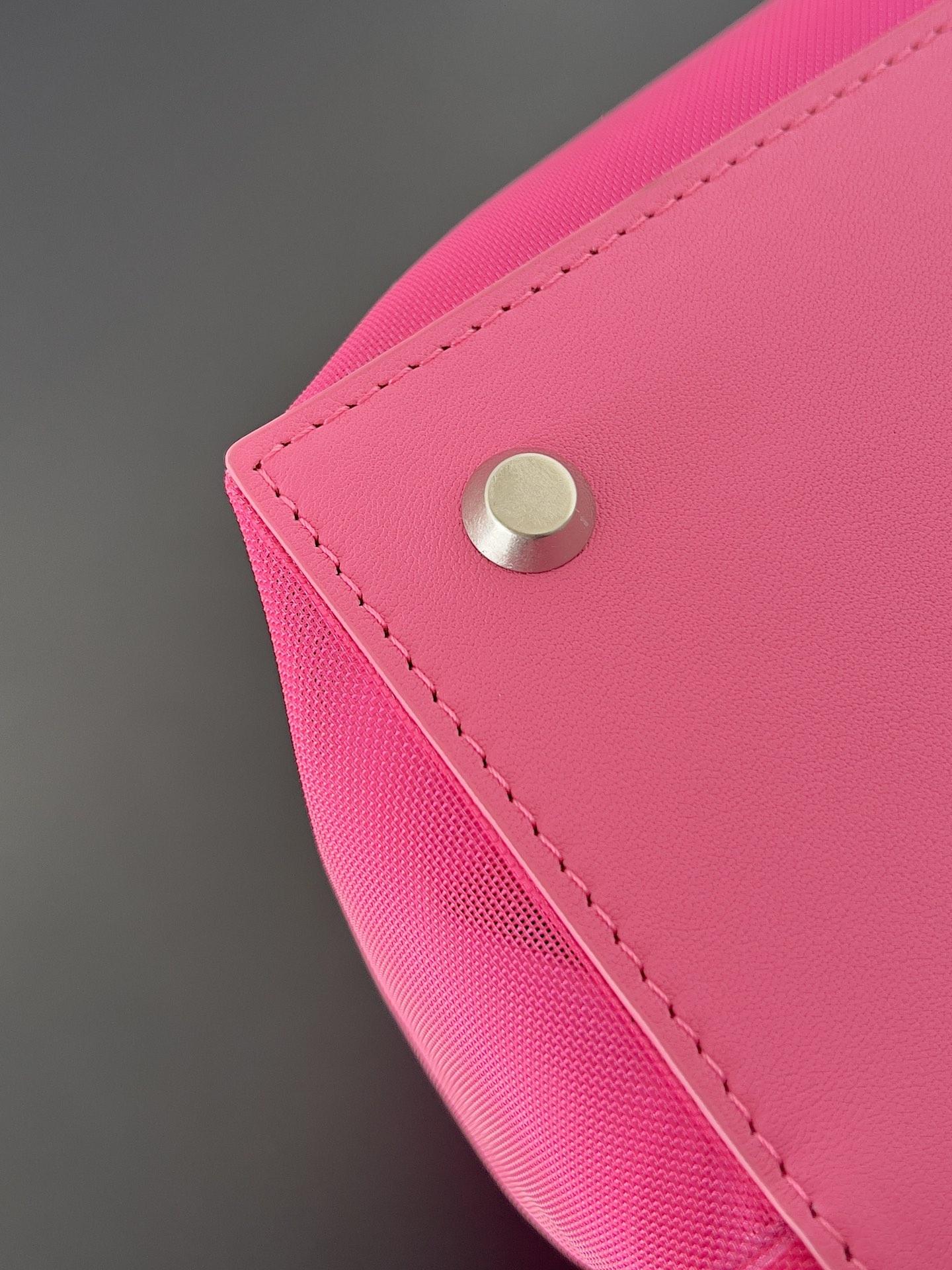 [TOP] BALENCIAGA Tote Bag 47.0 x 33.0 x 16.0 cm - Rose Red