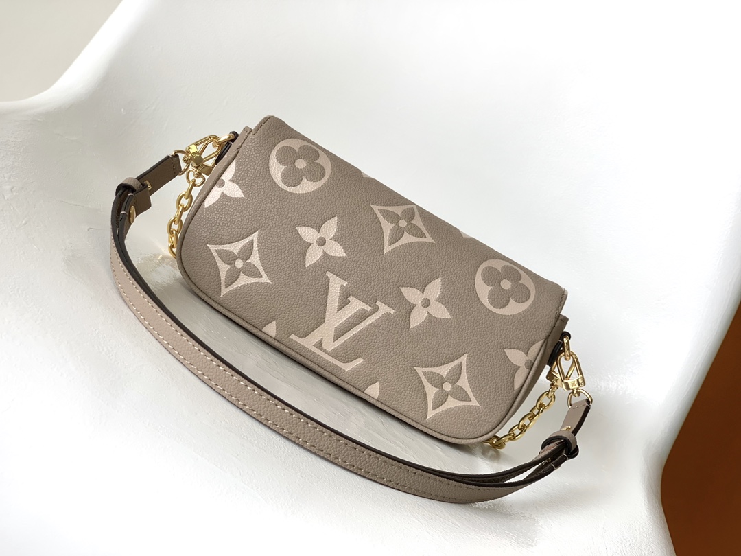 [TOP] Louis Vuitton LV  Monogram Empreinte Embossed Grained Calfskin Wallet - Brown