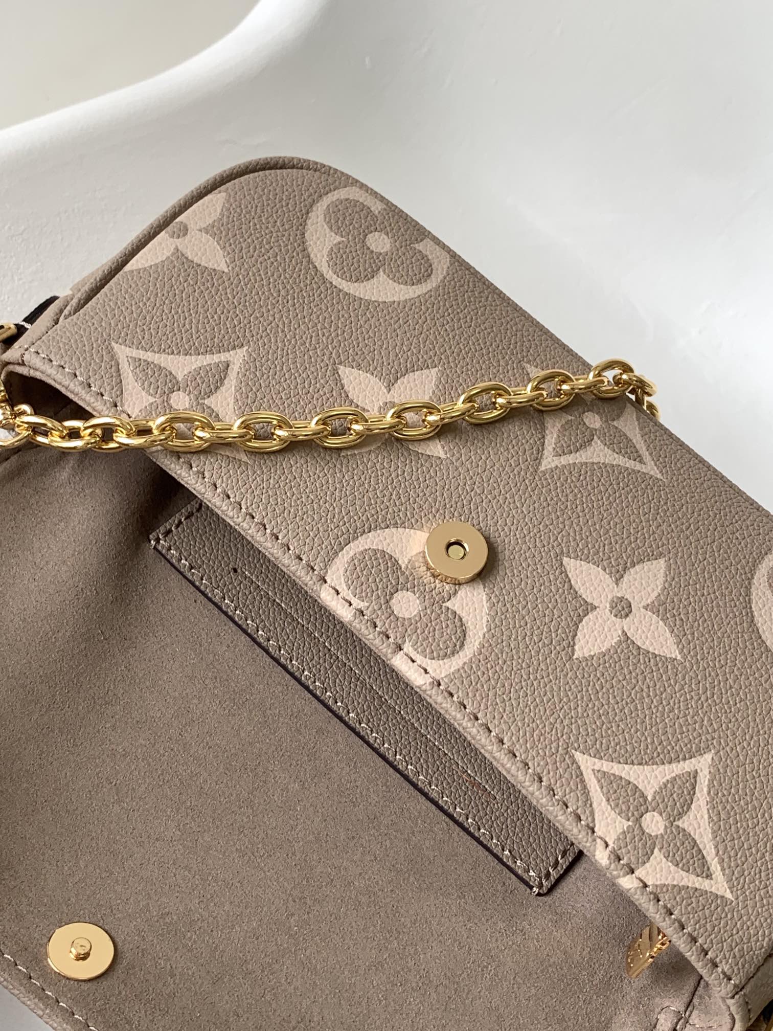 [TOP] Louis Vuitton LV  Monogram Empreinte Embossed Grained Calfskin Wallet - Brown