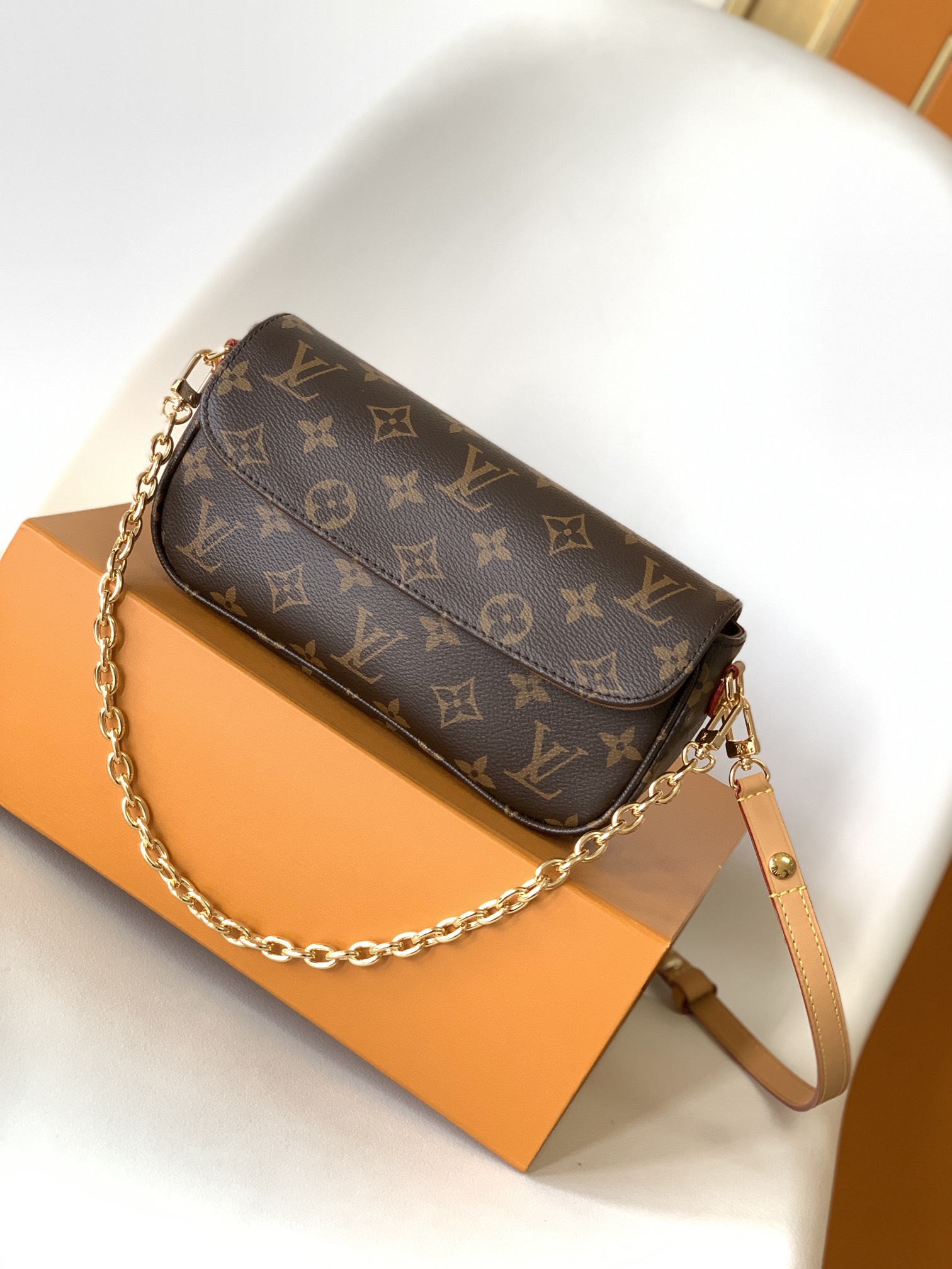 [TOP] Louis Vuitton LV Sac Recoleta Monogram Canvas Wallet 23.5 x 12 x 4.3 cm- Brown