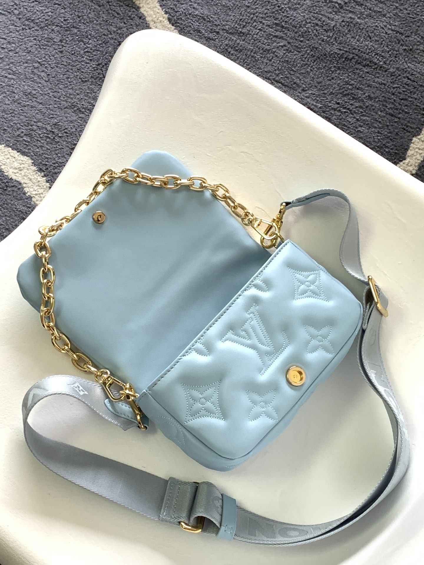 [TOP] Louis Vuitton LV  Soft Padded Calfskin Embroidered Classic Monogram  Wallet - Haze Blue