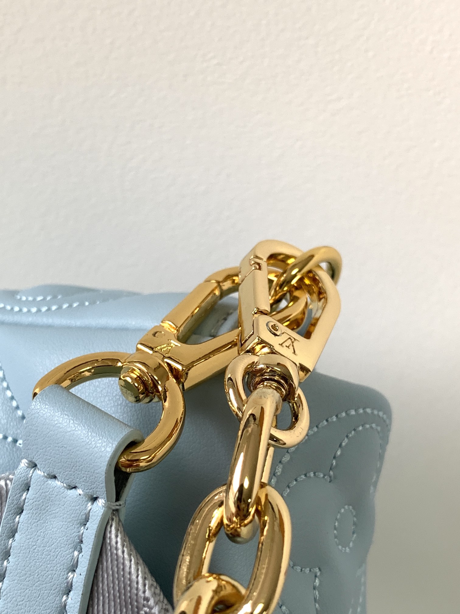 [TOP] Louis Vuitton LV  Soft Padded Calfskin Embroidered Classic Monogram  Wallet - Haze Blue