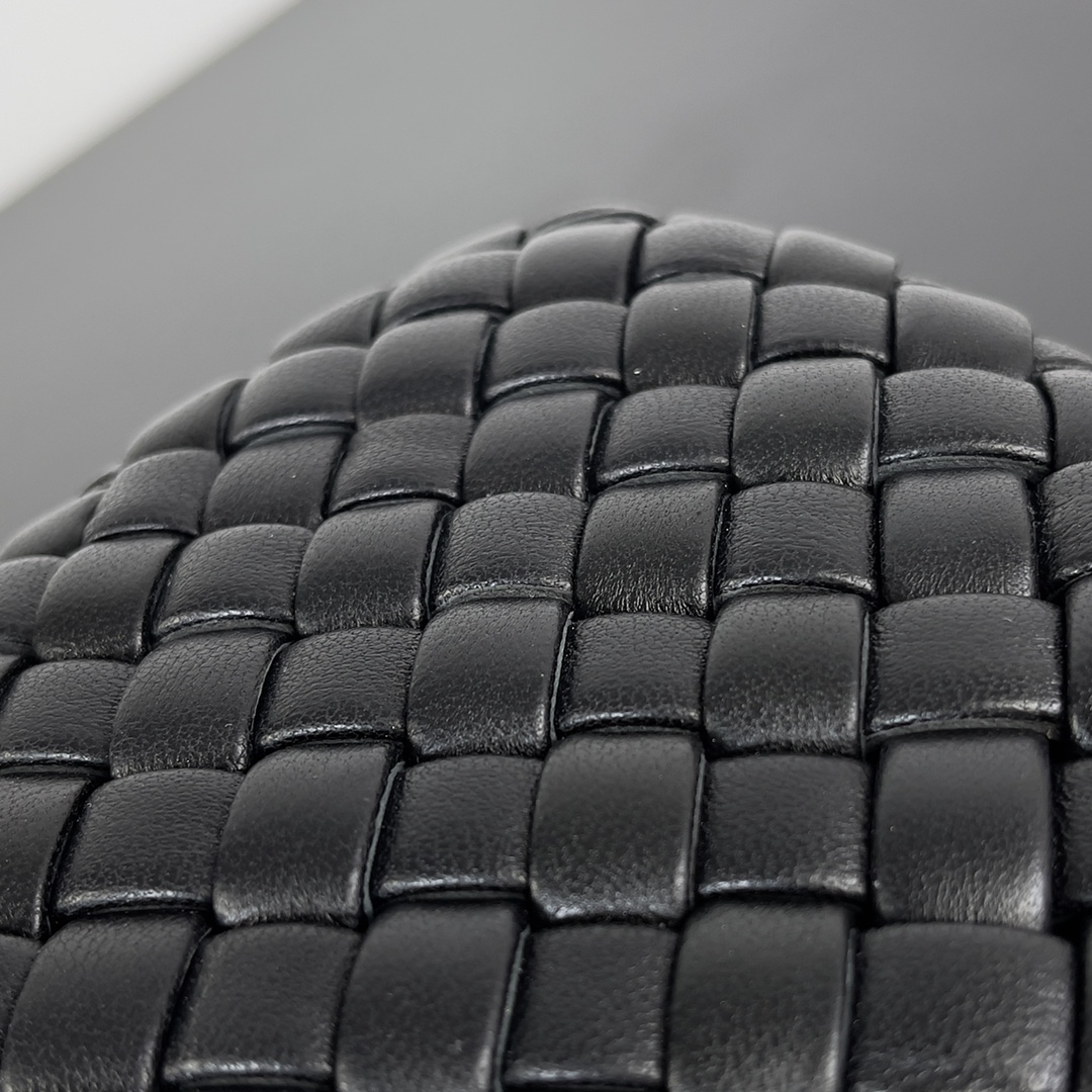 [TOP] Bottega Veneta BV Knot Bag - 2 Colors