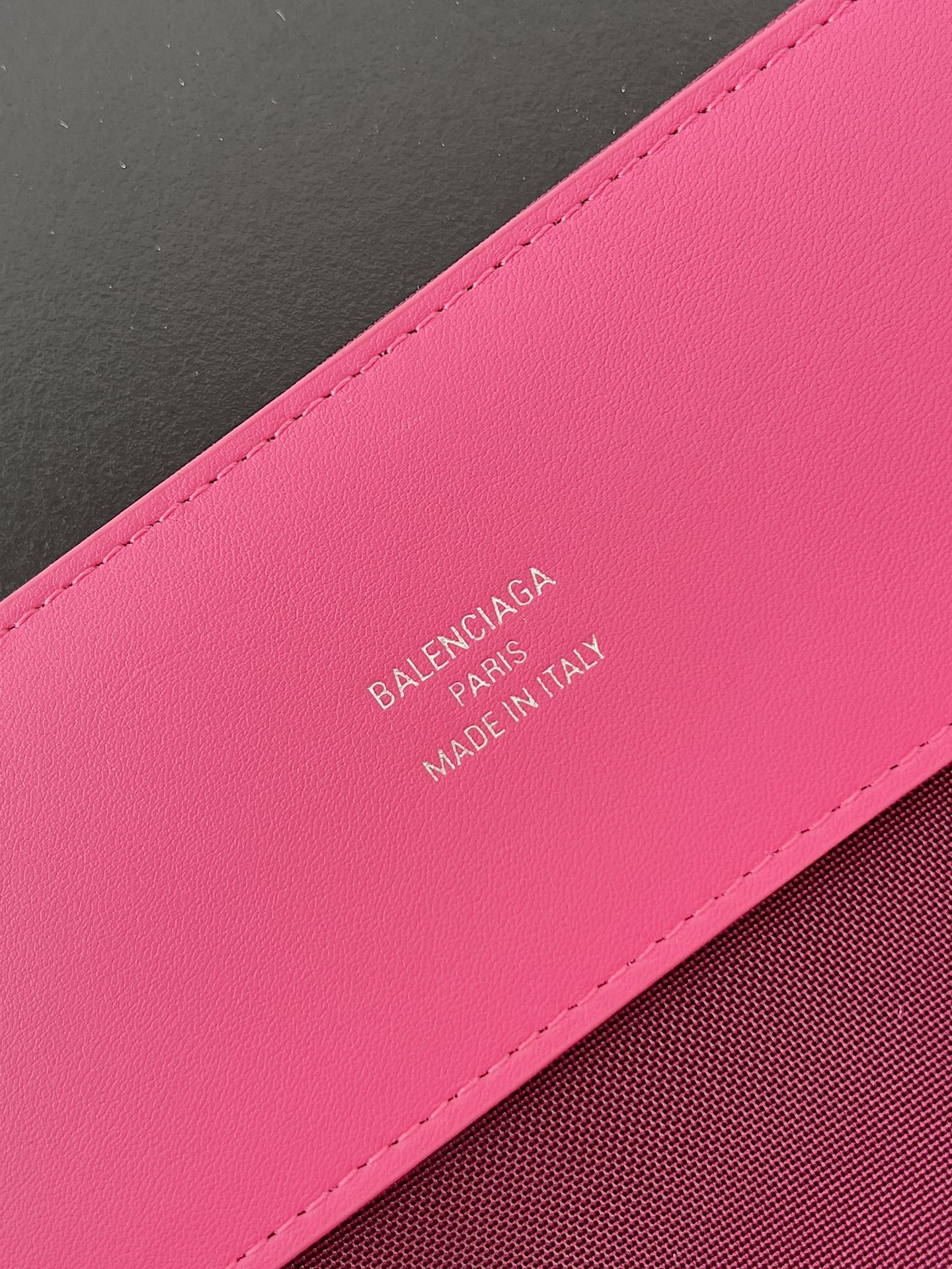 [TOP] BALENCIAGA Tote Bag 47.0 x 33.0 x 16.0 cm - Rose Red