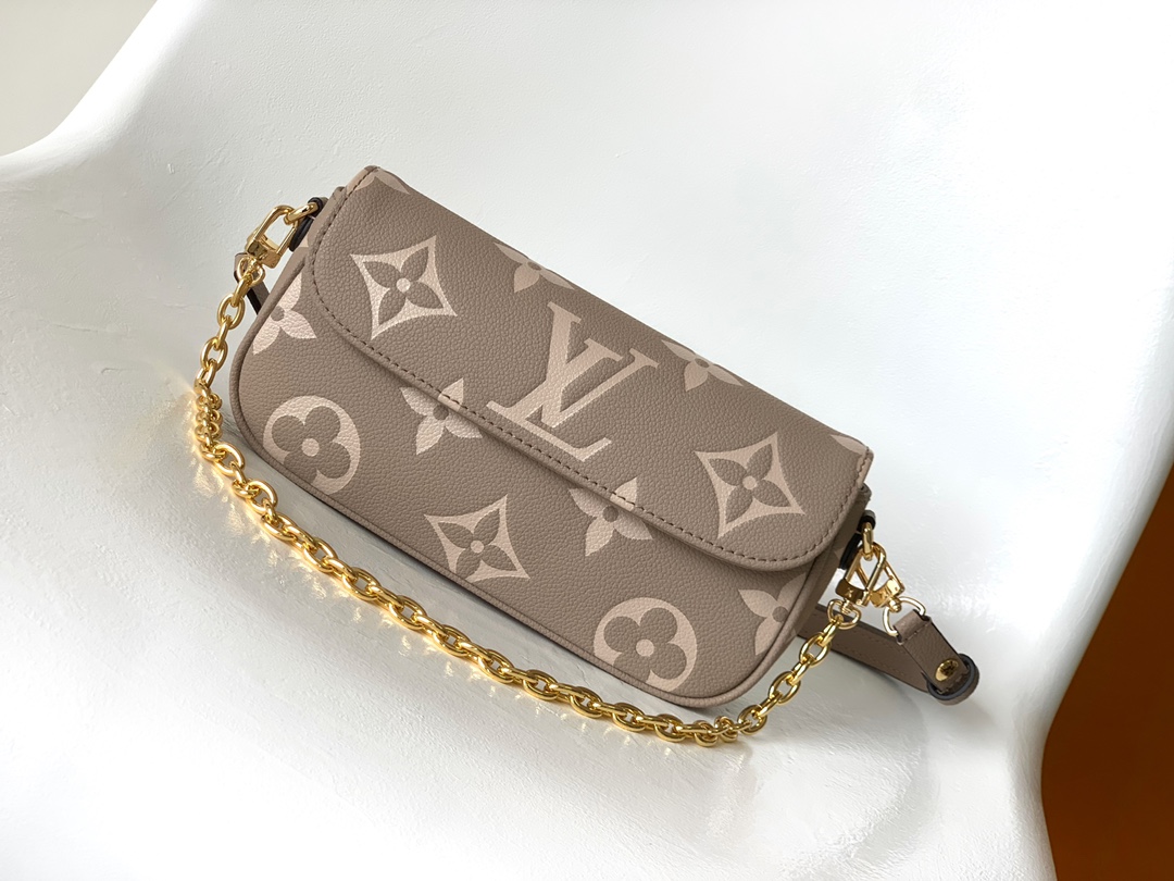 [TOP] Louis Vuitton LV  Monogram Empreinte Embossed Grained Calfskin Wallet - Brown