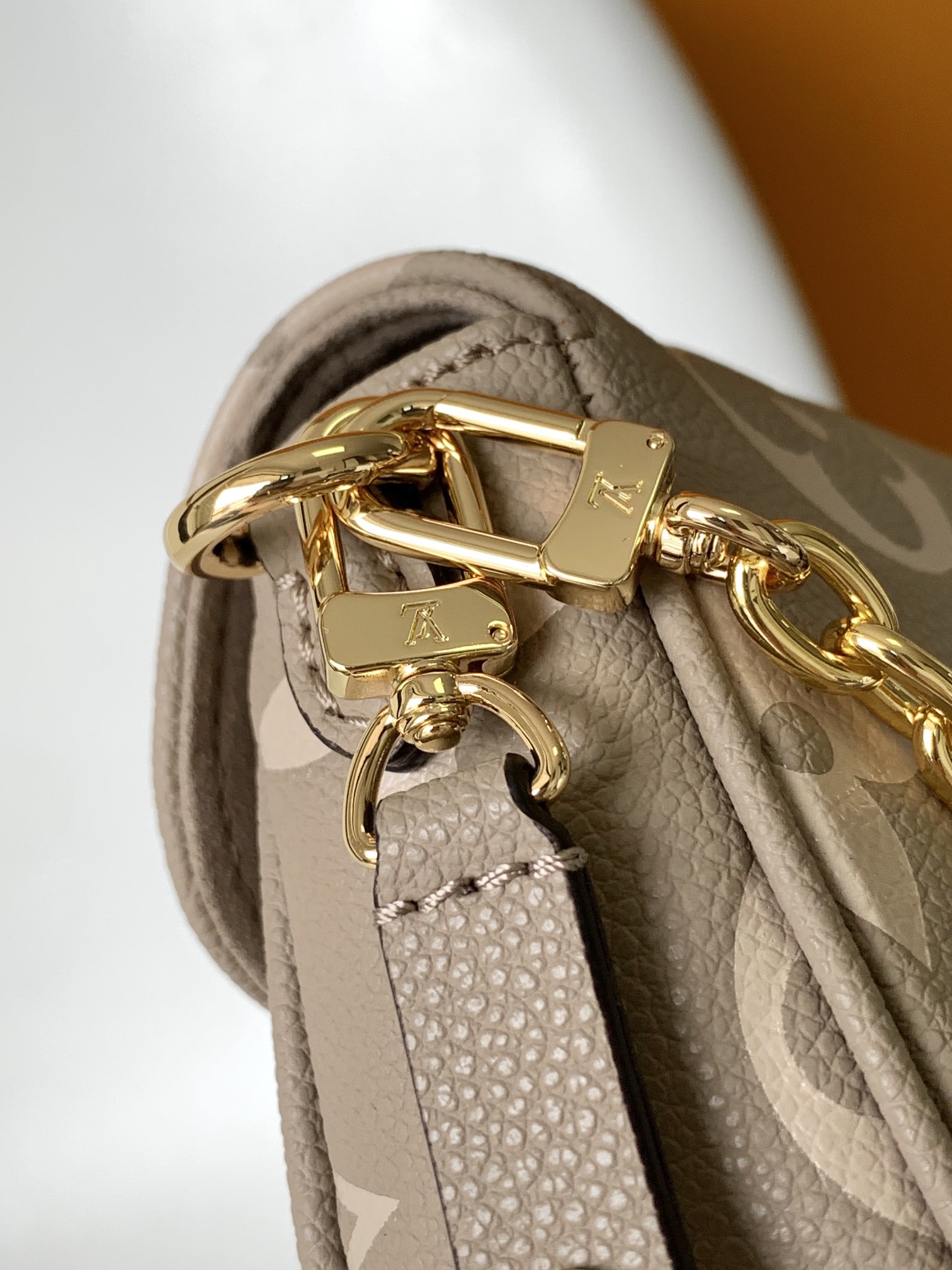 [TOP] Louis Vuitton LV  Monogram Empreinte Embossed Grained Calfskin Wallet - Brown