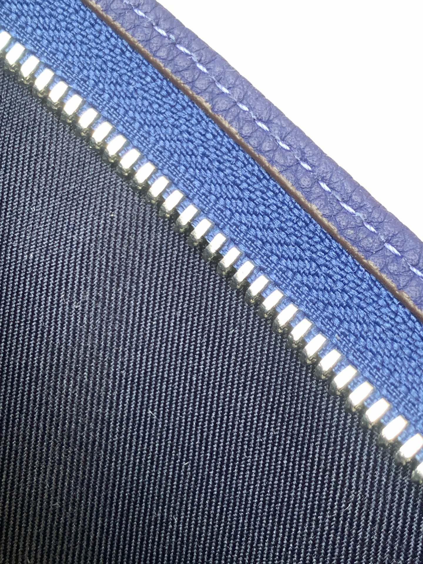 [TOP] Louis Vuitton LV  Gaston Wearable Wallet A Small Handbag - Sky Blue