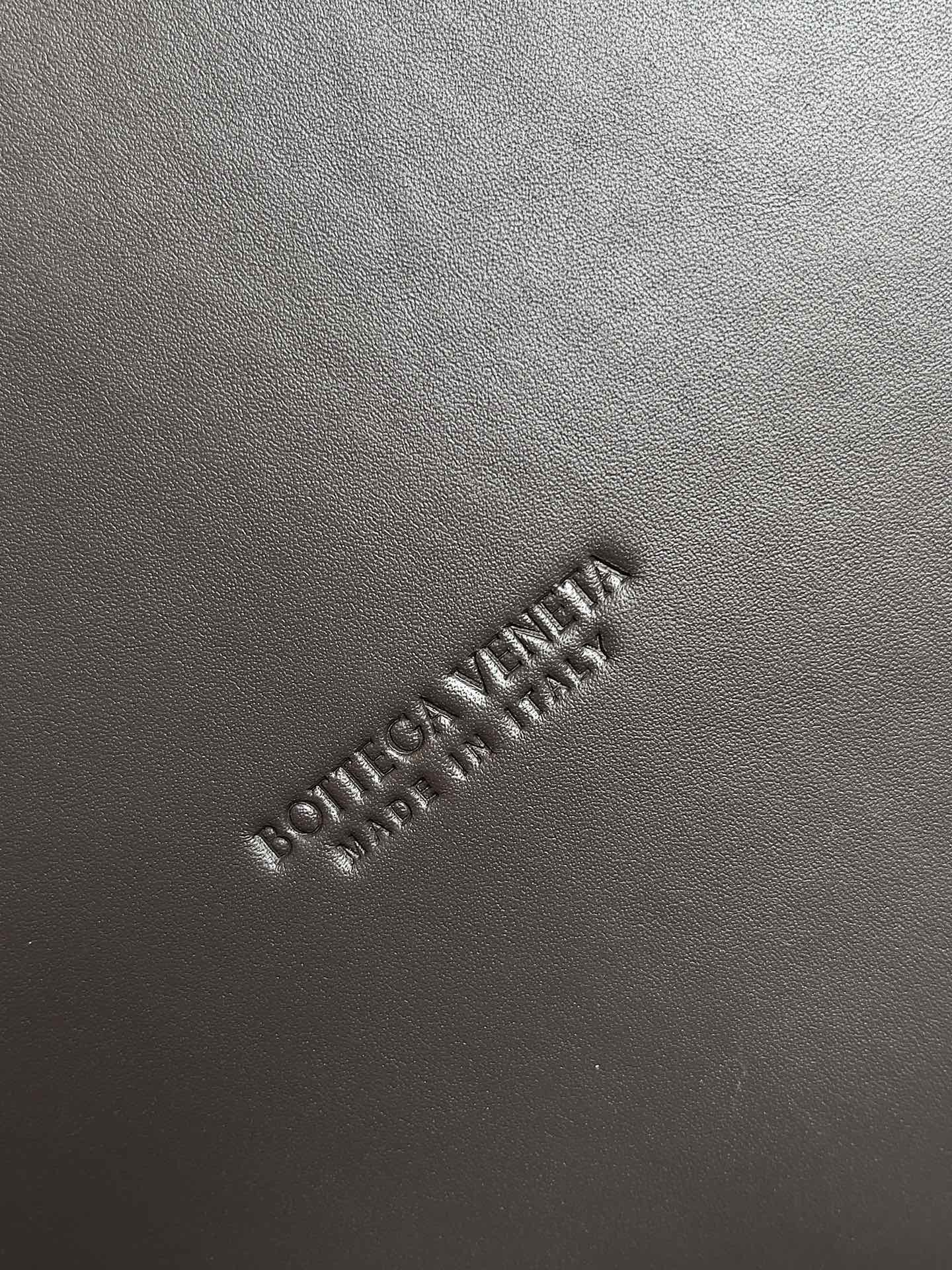 [TOP] Bottega Veneta BV Flip Flap Tote Bag