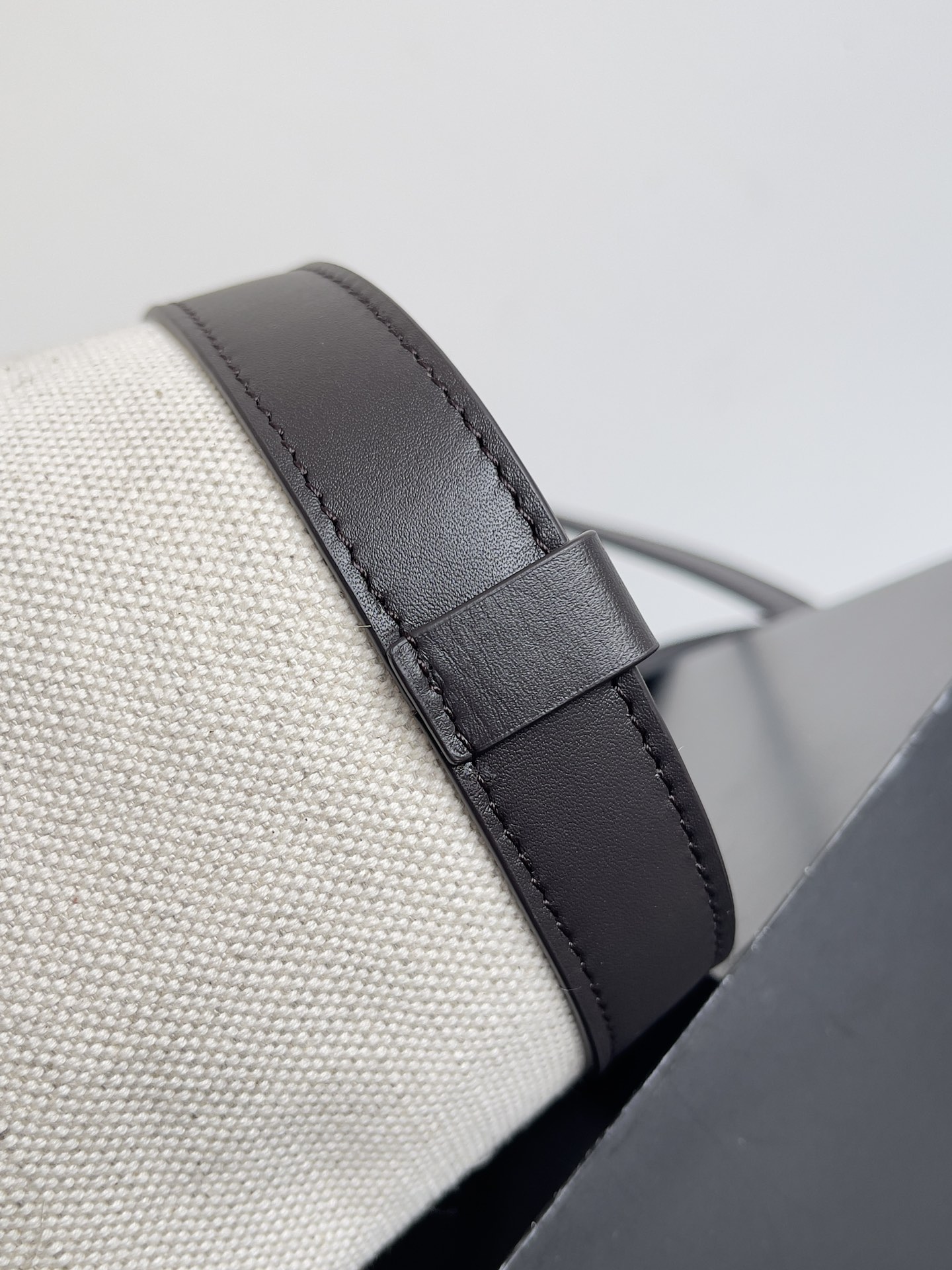 [TOP] Bottega Veneta BV Flip Flap Tote Bag