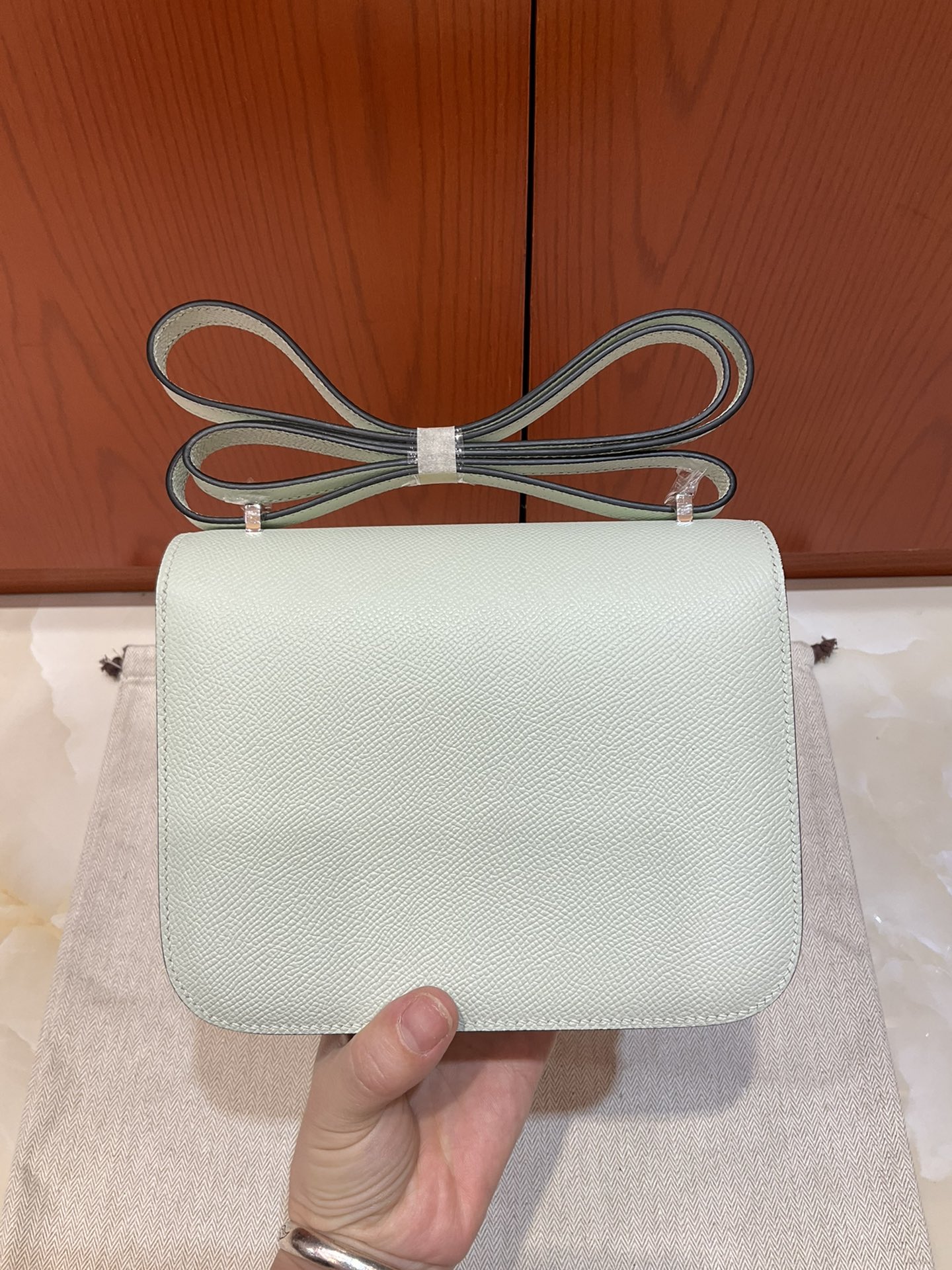 [TOP] HERMES Constance Epsom Leather 𝟏𝟗 CM - Light Green - & SHW
