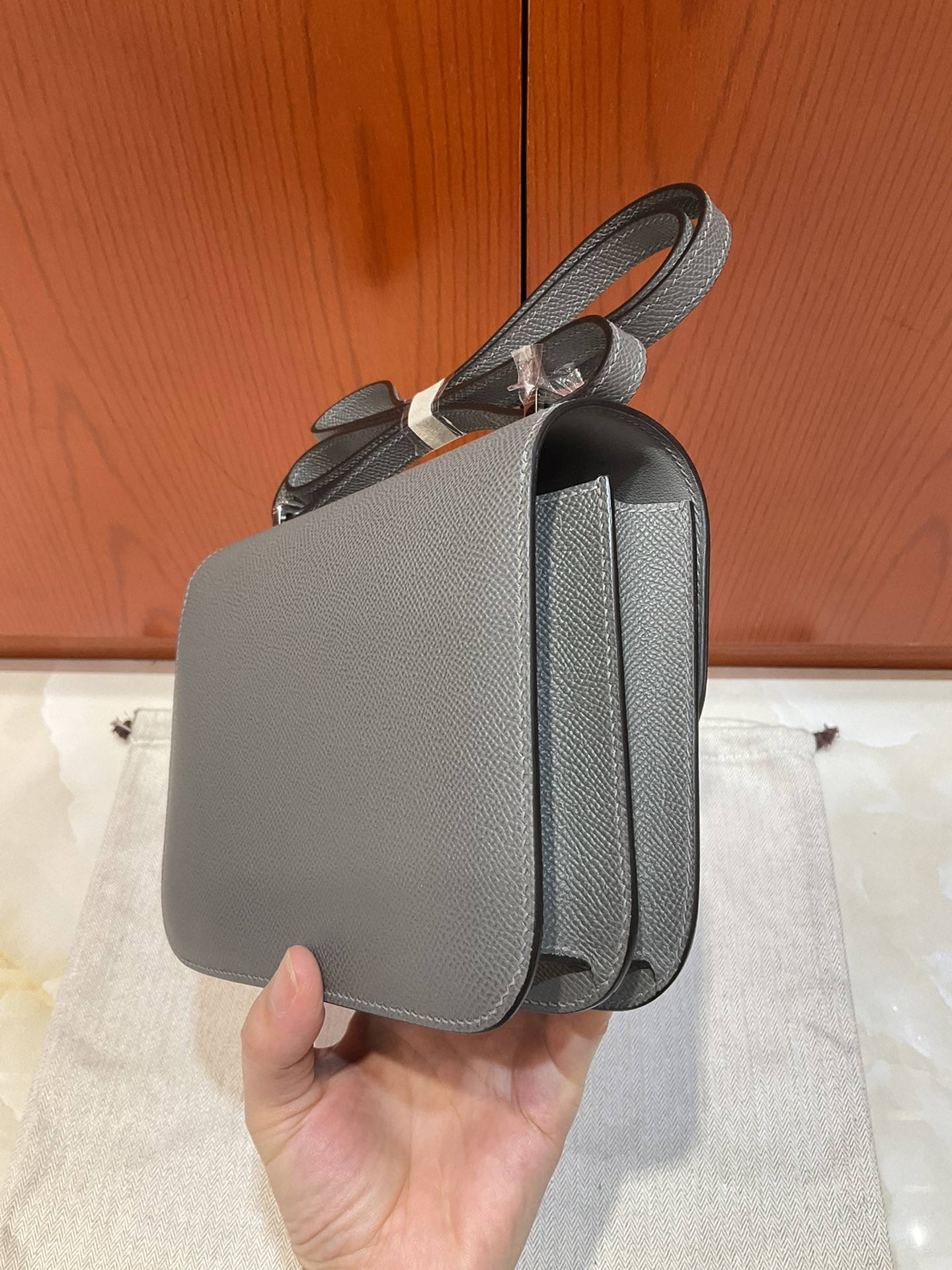 [TOP] HERMES Constance Epsom Leather 𝟏𝟗 CM - Grey- & SHW