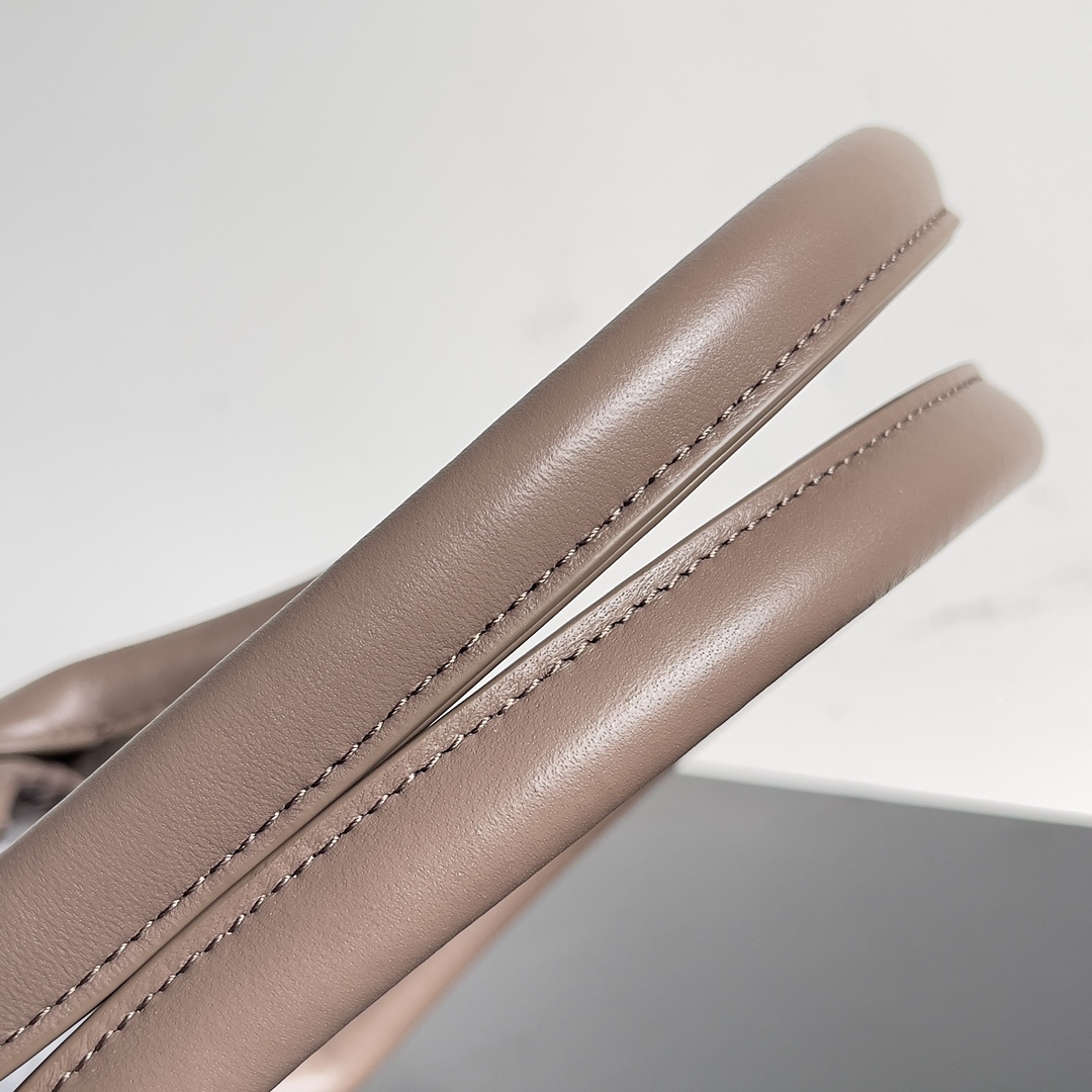 [TOP] Bottega Veneta BV Mini Cabat Bags - Khaki