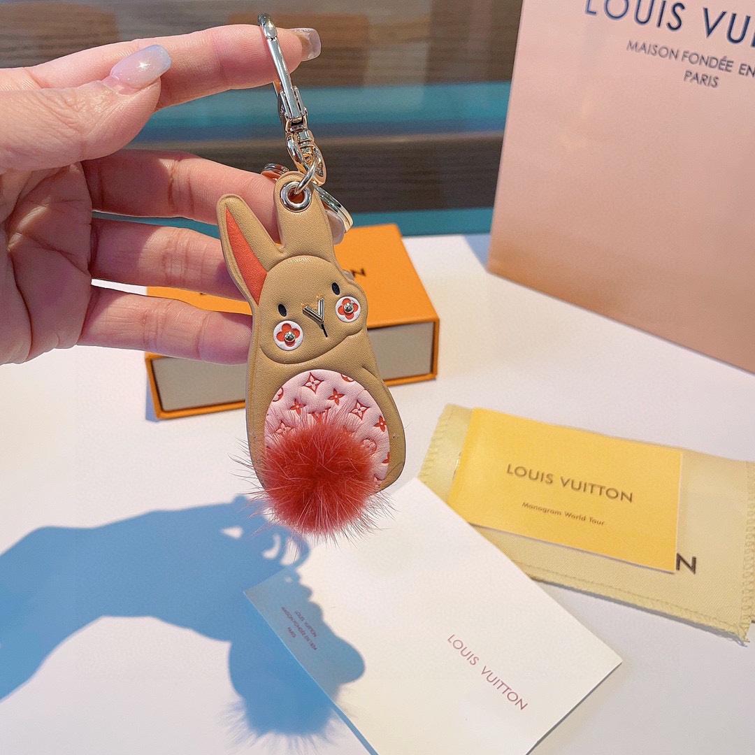 [TOP] Louis Vuitton LV £V Mink Hair Rabbit Tail Keychain