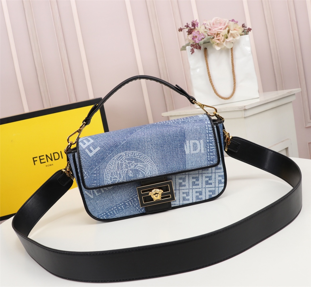 [TOP] FENDI Versace Baguette Canvas Bag - Blue