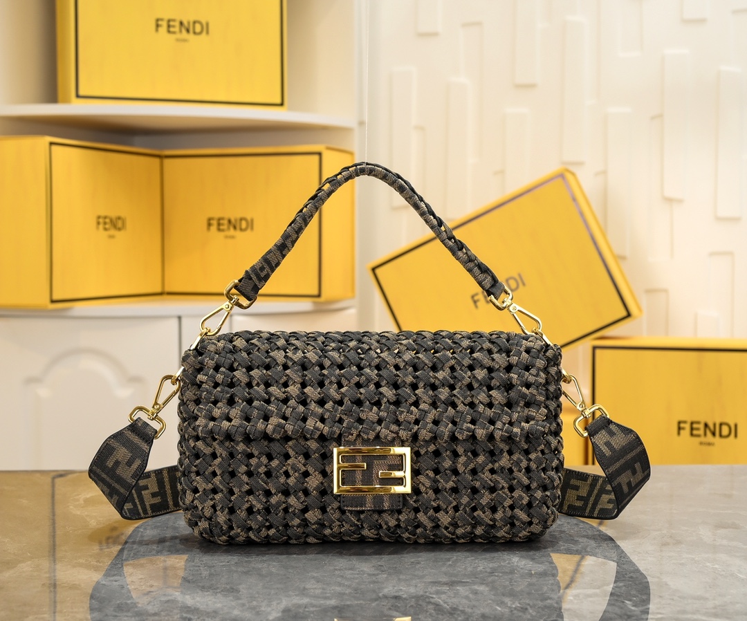 [TOP] FENDI Presbyopia Braided Baguette Bag - Two Colors