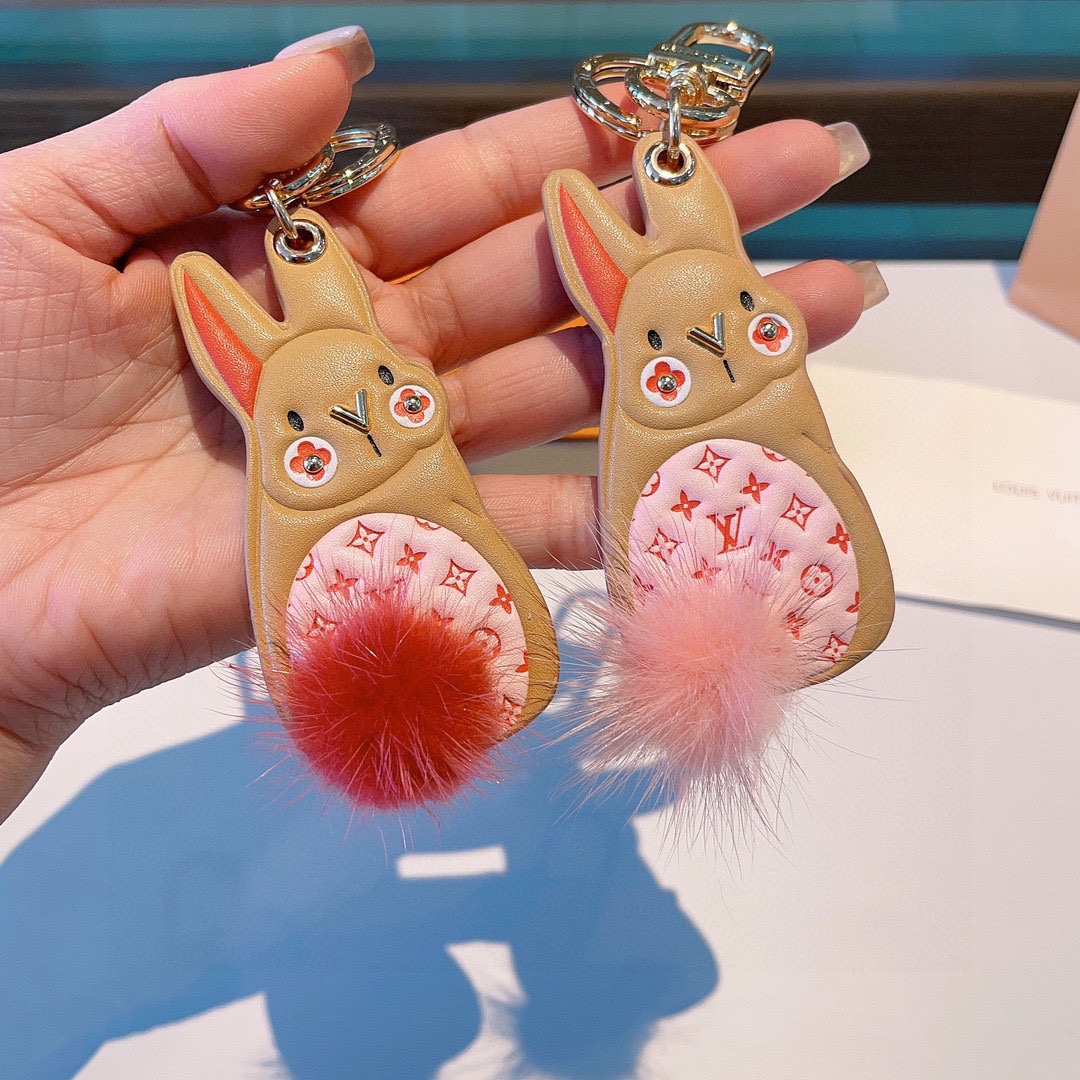 [TOP] Louis Vuitton LV £V Mink Hair Rabbit Tail Keychain