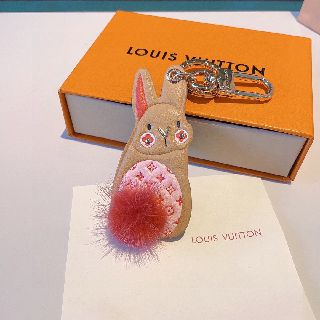 [TOP] Louis Vuitton LV £V Mink Hair Rabbit Tail Keychain