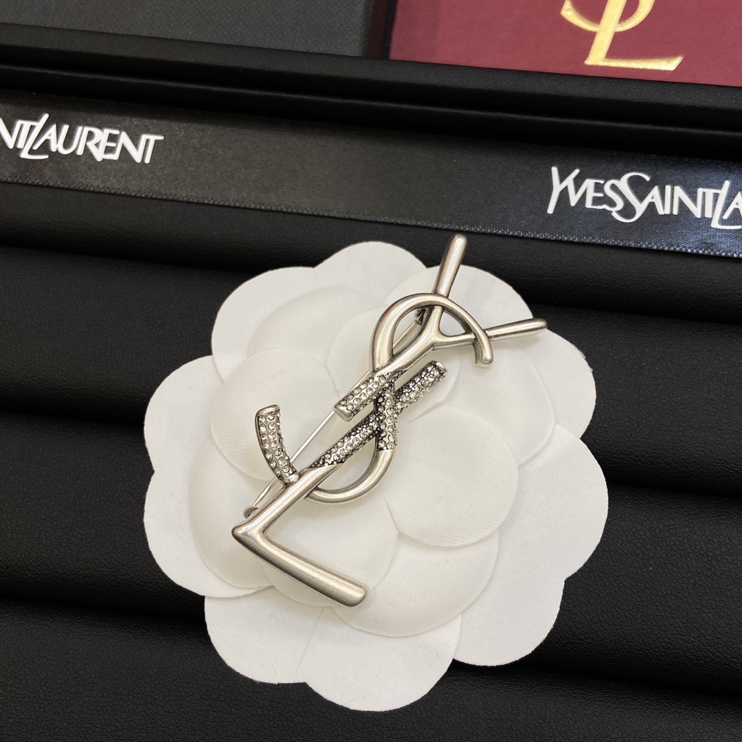 [TOP] Yves Saint Laurent YSL  Gold Retro Style Brooch
