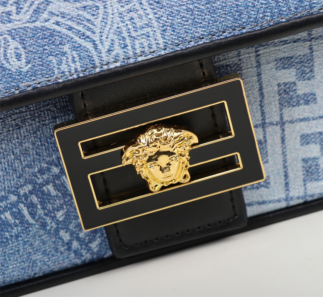 [TOP] FENDI Versace Baguette Canvas Bag - Blue