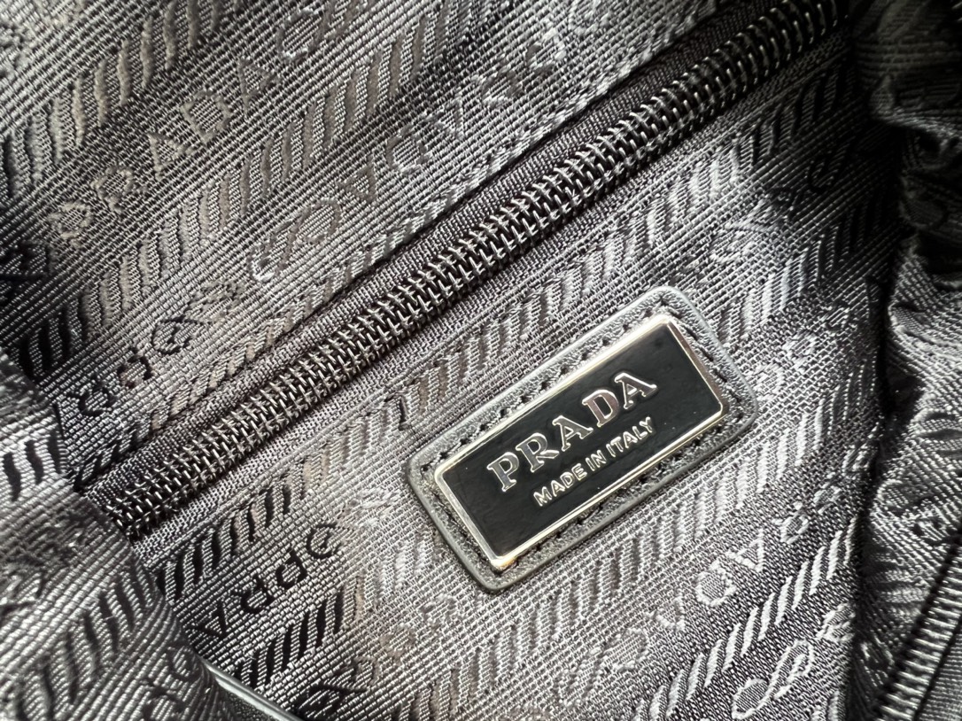 [Top] PRADA New Backpacks For Men and Women Bags 37.5x26.5 cm - Black