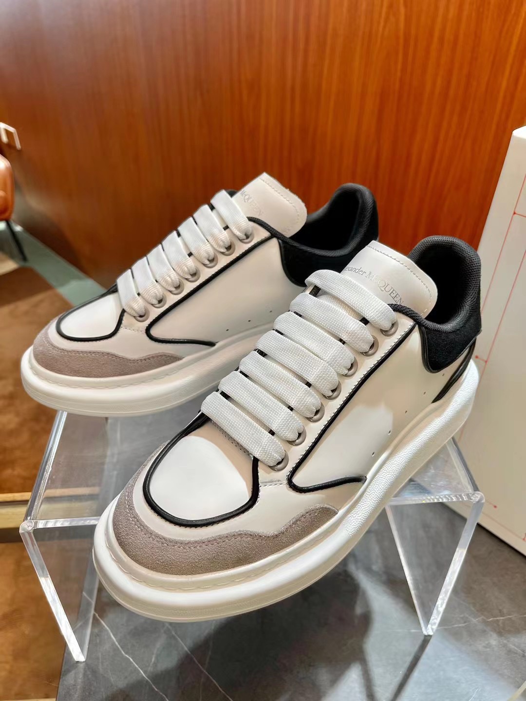 [TOP] Alexander McQueen Alexander Couple Style Sneakers - 5 Colour