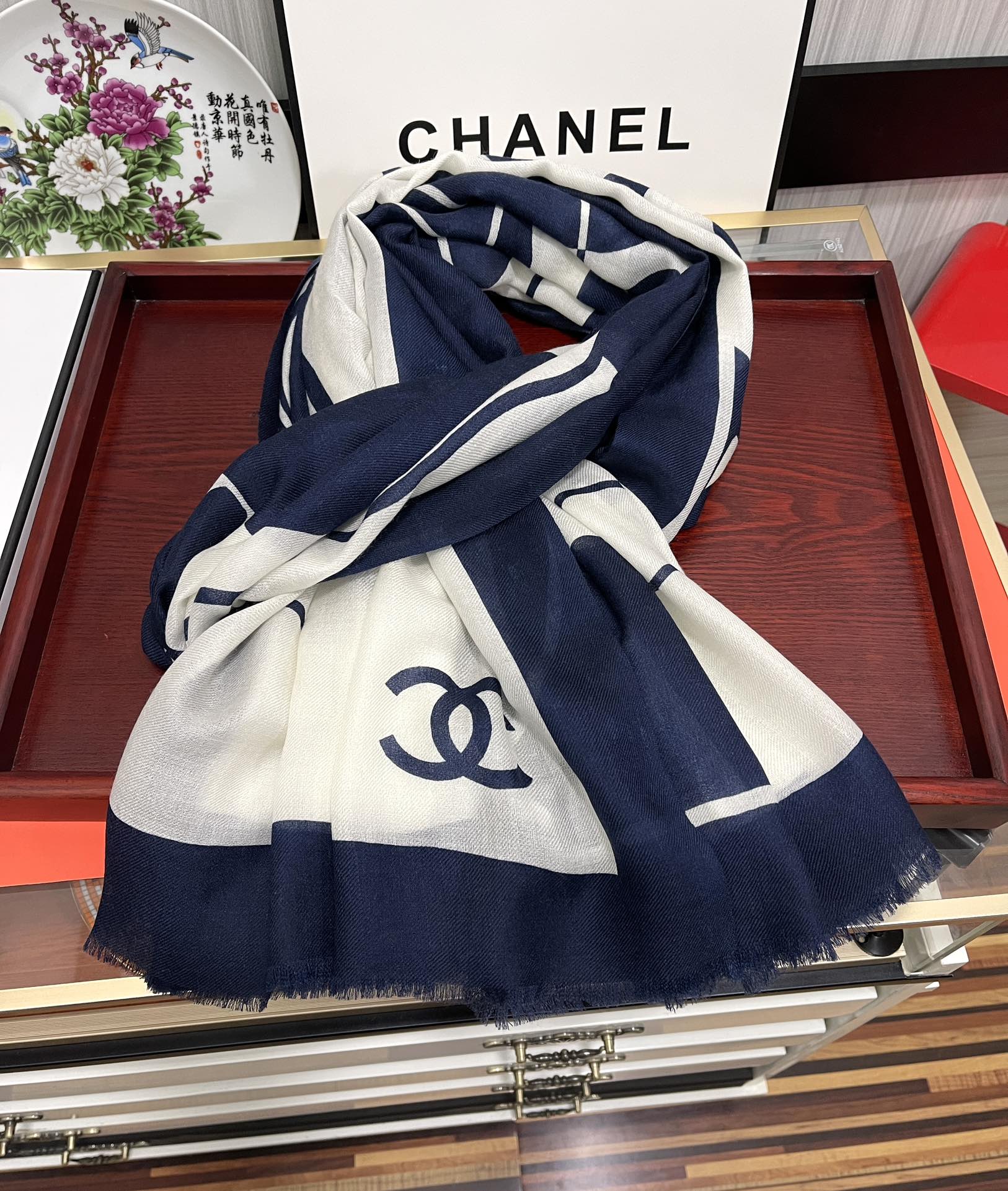 [TOP] CHANEL Double C Cashmere Scarves - 2 Colors - 711 Luxury