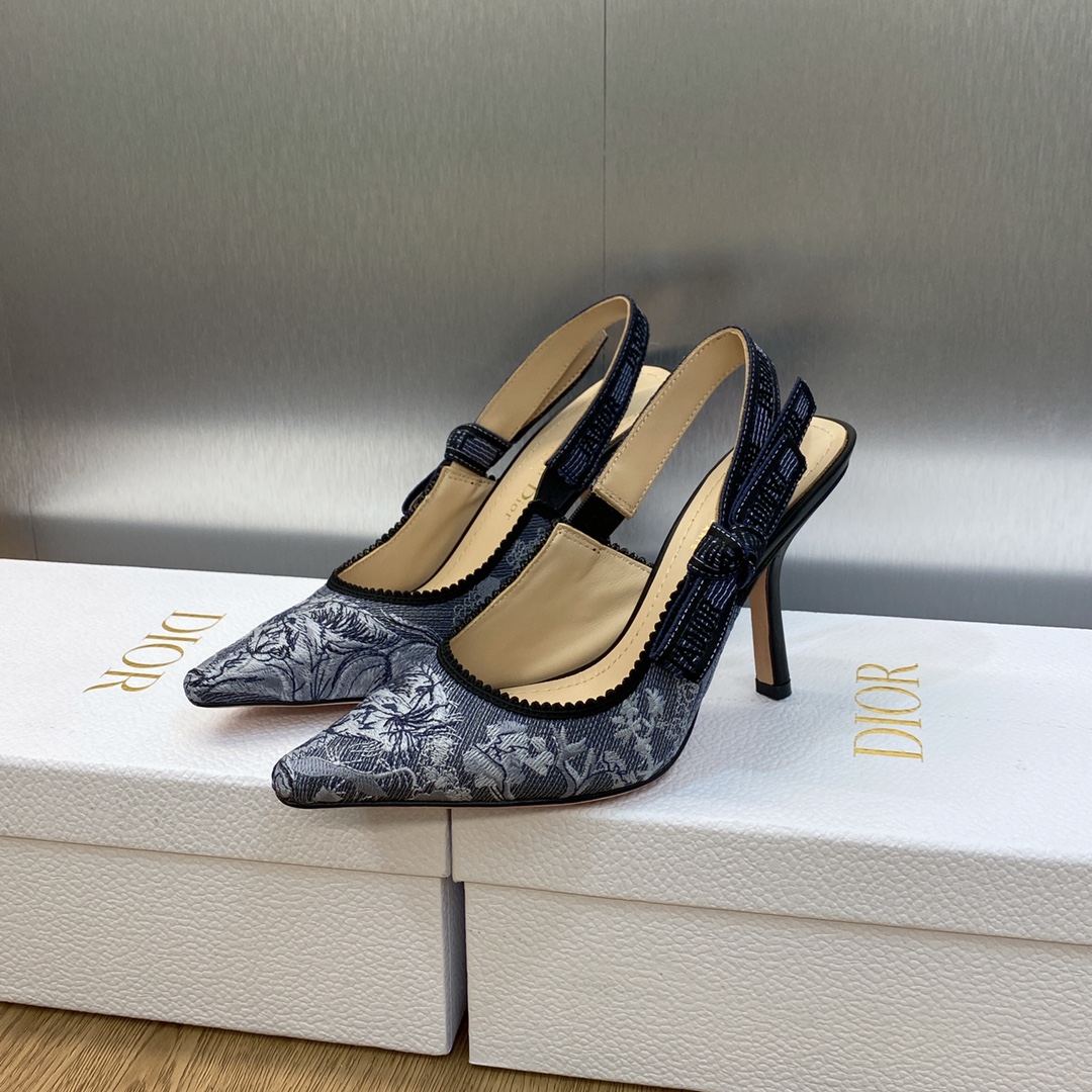 [TOP] Christian Dior Jacquard Embroidered High Heels - 9.5cm