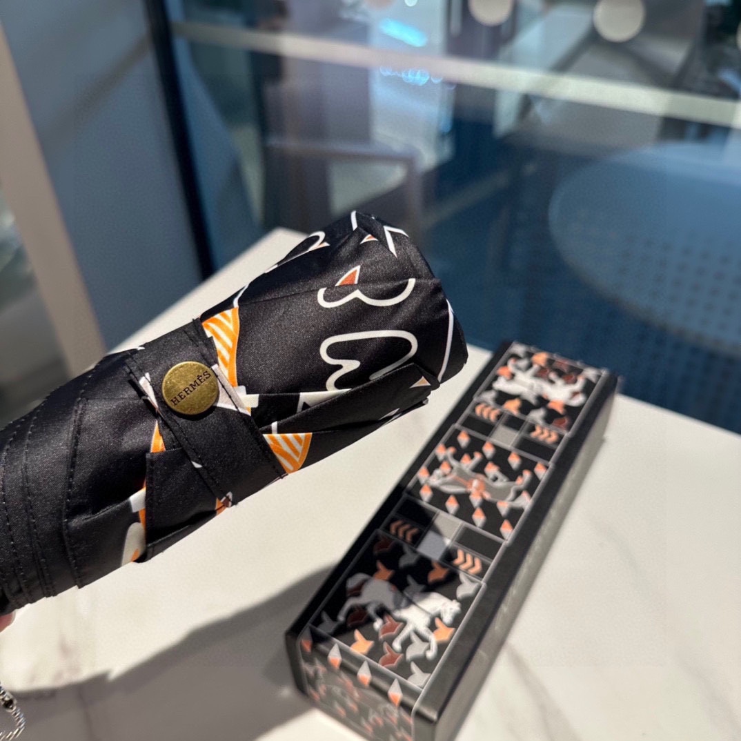 [TOP] HERMES Five-Fold Horses Umbrella - 2 Colors