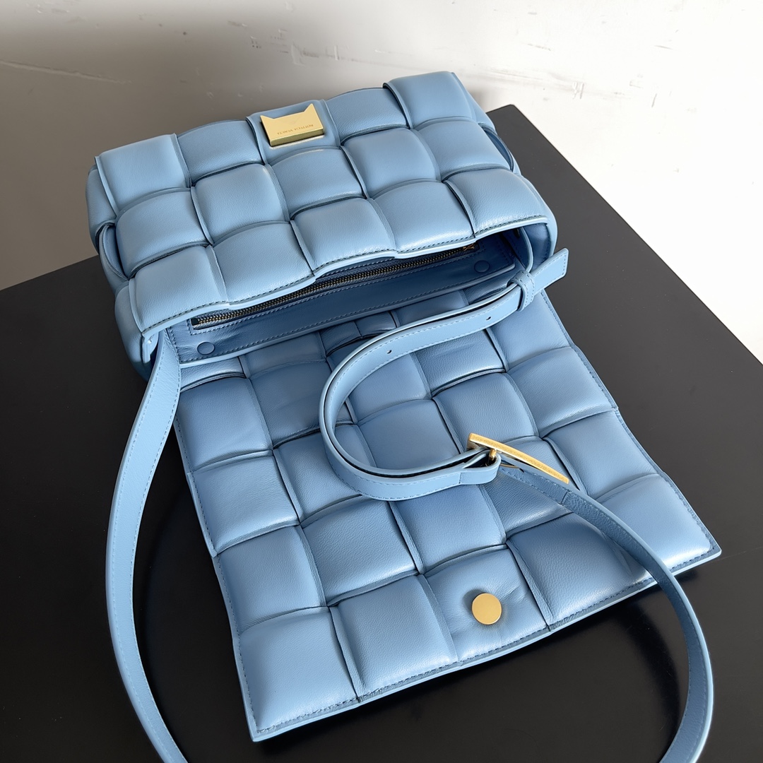 [TOP] Bottega Veneta BV Brick Cassette Bags - Blue