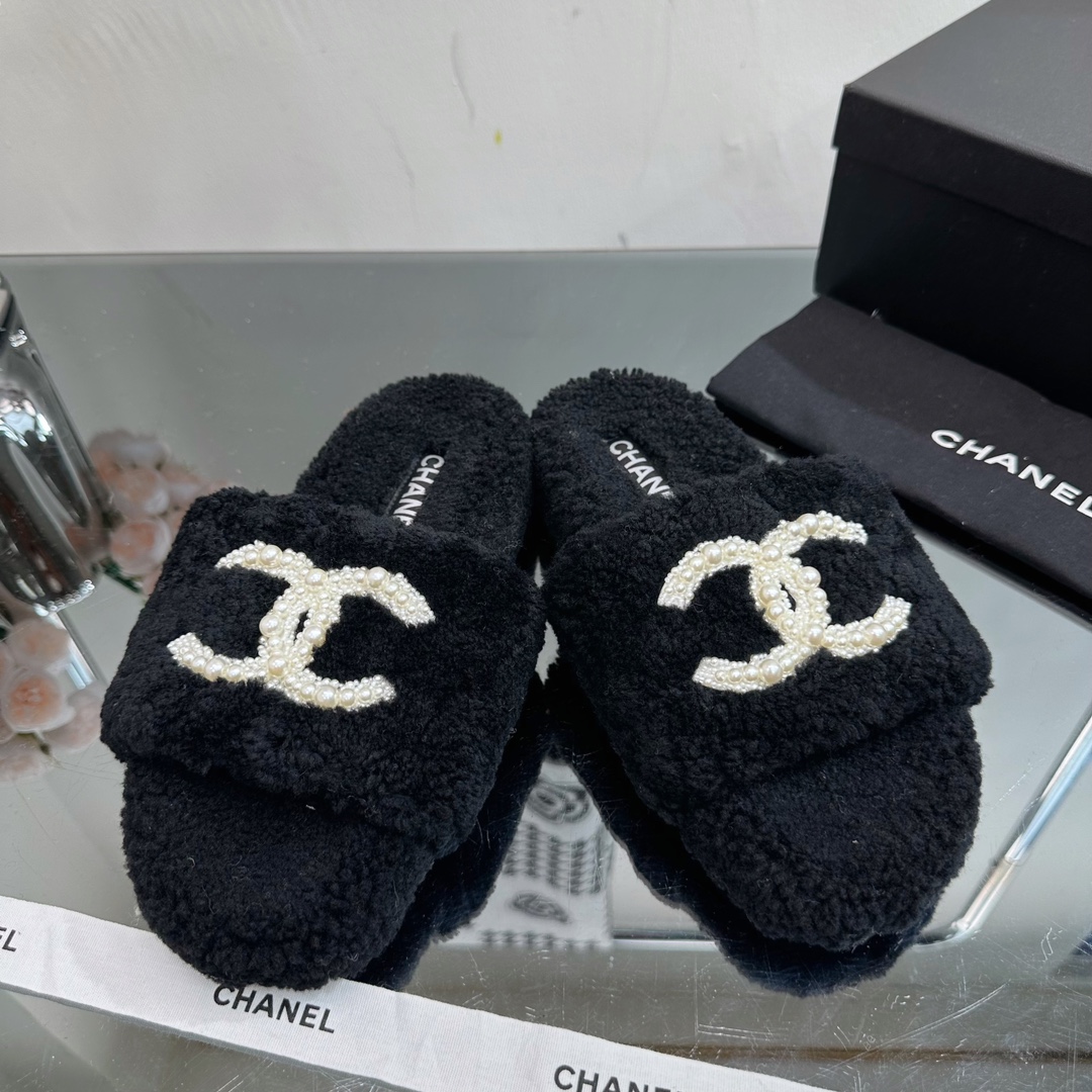 [TOP] CHANEL Autumn And Winter Lamb Hair Slippers - 4 Colour