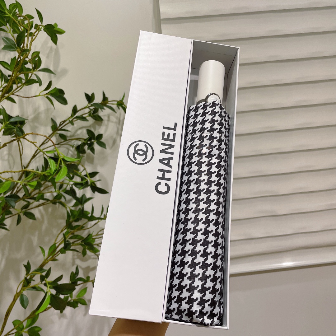 [TOP] CHANEL Houndstooth Umbrella