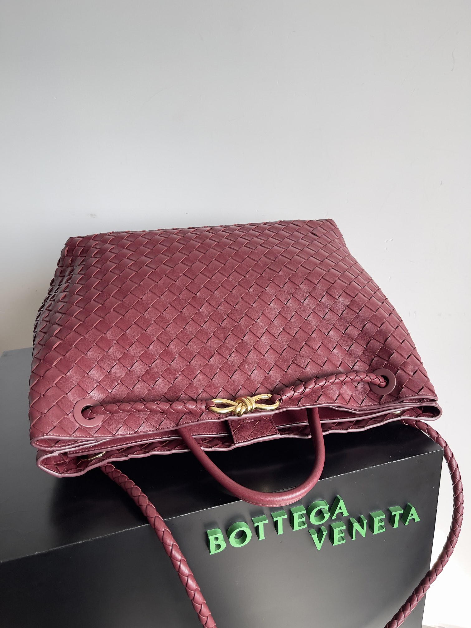 [TOP] Bottega Veneta BV Andiamo Bags - Red
