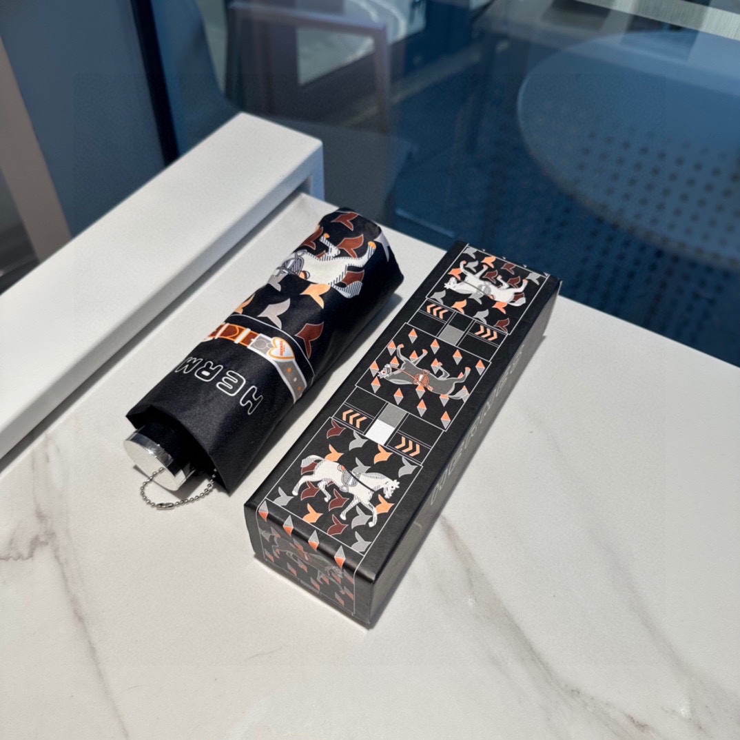 [TOP] HERMES Five-Fold Horses Umbrella - 2 Colors