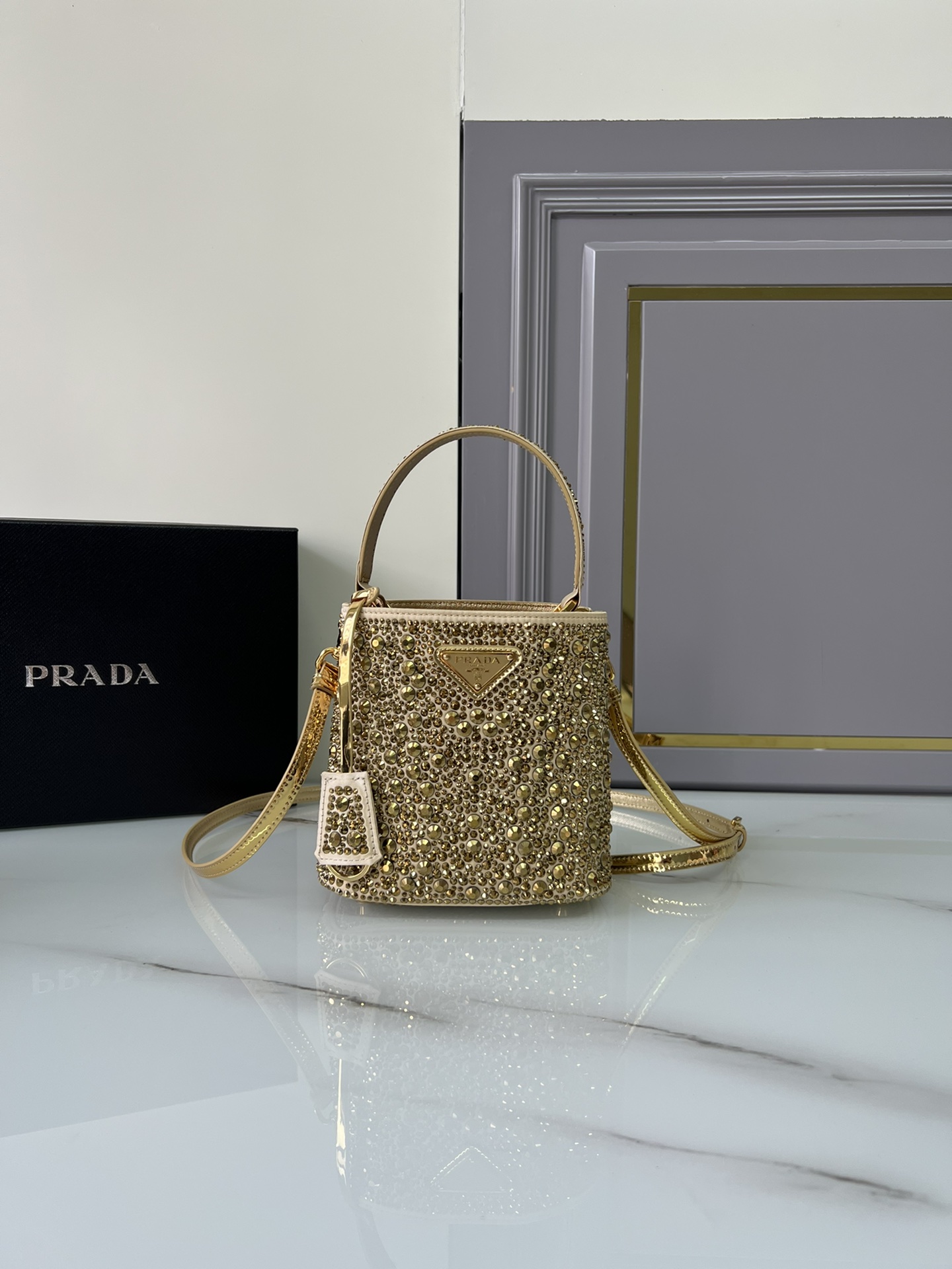 [Top] PRADA Crystal Bucket Bags 15x16x9.5cm - Two Colors