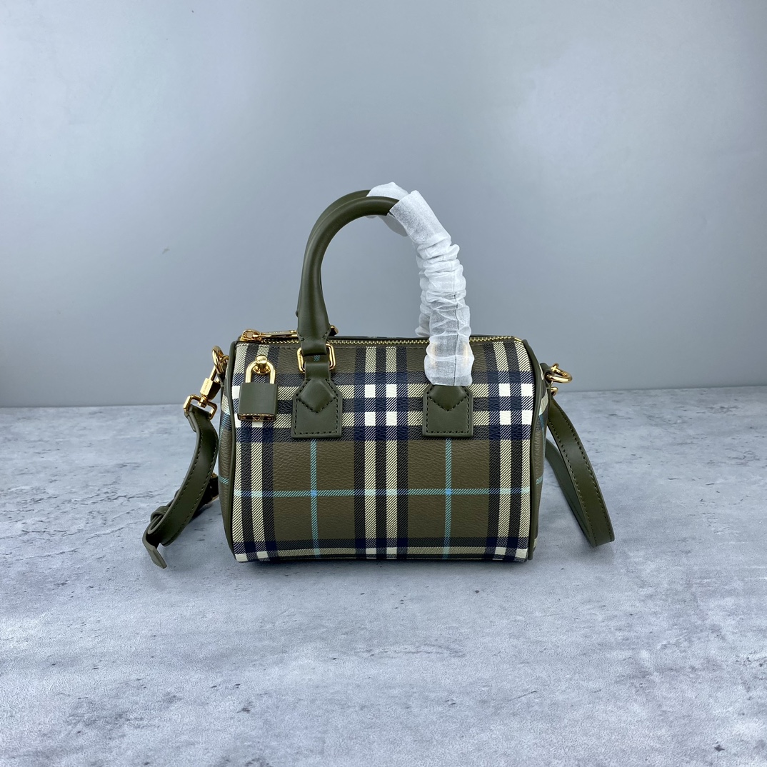 [TOP] BURBERRY PVC Small Pillow Bag 18x12x11 cm - Olive Green