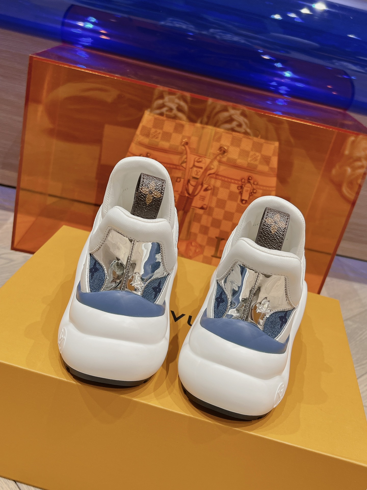 [TOP] Louis Vuitton LV L*V New Denim Shoes - 2 Colour