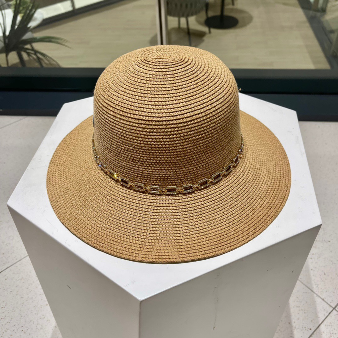 [TOP] PRADA Straw Hat Is Simple And Versatile - Four Colors