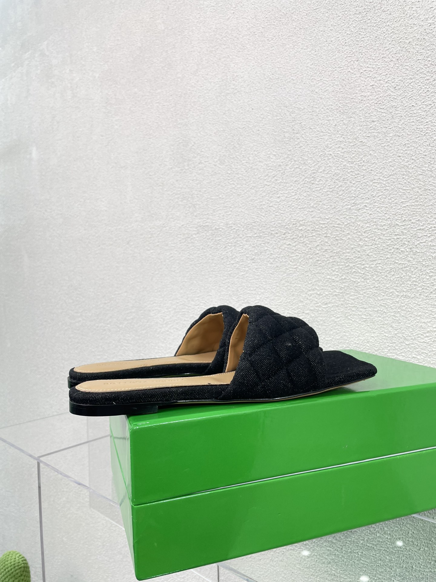 [TOP] Bottega Veneta BV  Use Metal Lambskin Slippers - 2 Colour