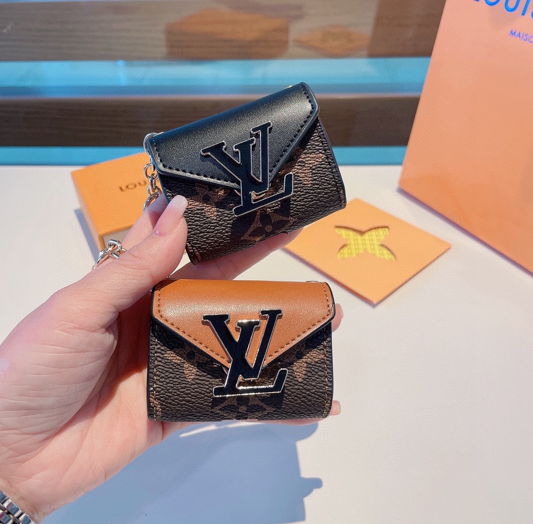 [TOP] Louis Vuitton LV Passy Pods Bag/Keychain - Monogram